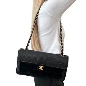 CHANEL Vintage CC Logo Matelasse Flap Chain Shoulder Bag Black Gold [106406]